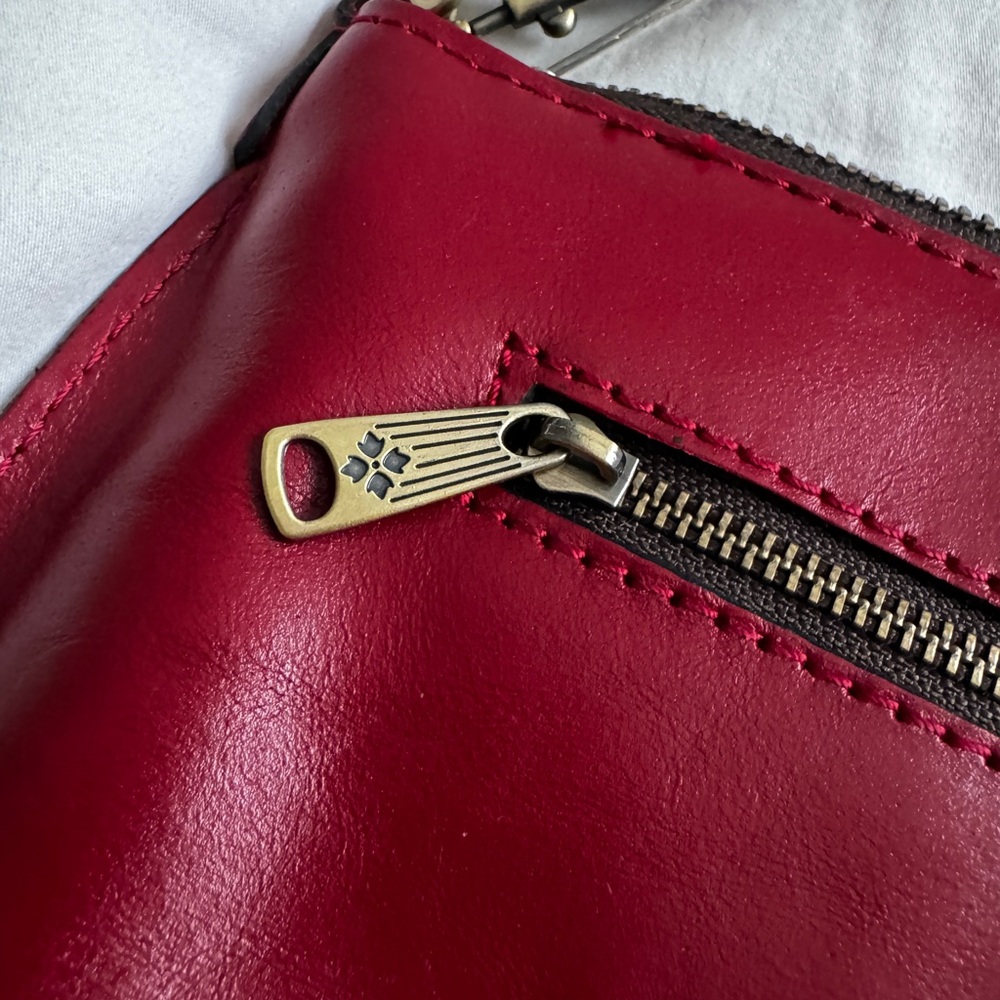 Patricia Nash Red Leather Crossbody Bag - Picture 5 of 5